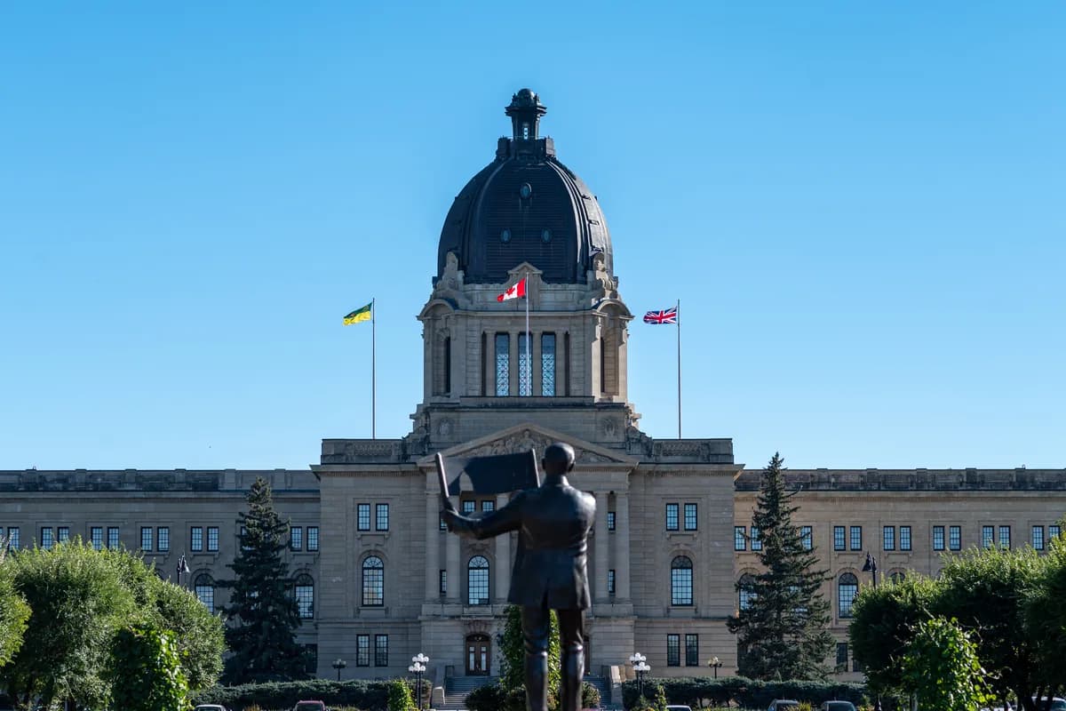 The facade of the Saskatchewan legislative building in Regina